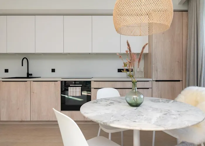 Hilltop - Kiikri City Centre