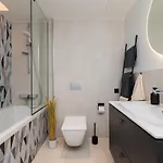 Hilltop - Kiikri City Centre Apartamento *