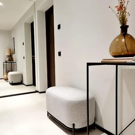 Hilltop - Kiikri City Centre